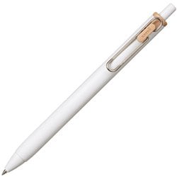 ゲルインクボールペン uni-ball ONE（ユニボール ワン） フィーカカラー 0.5mm インク色：カプチーノブラウン 本体色：オフホワイト UMNS05.30