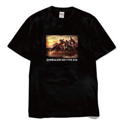 新幹線変形ロボ シンカリオン 500 TYPE EVA 黒 Sサイズ デジラマTシャツ [キャラクターグッズ]