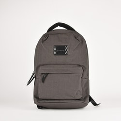 VV004-01 15 [crinkle nylon backpack Msize ダークグレー]