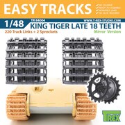 TR84004 1/48 WWII ドイツキングタイガー 18枚歯起動輪用履帯 後期型 左右対称型 起動輪付 [1/48スケール プラモデルパーツ]