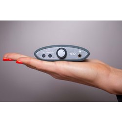 iFi audioアイファイオーディオ　USB DAC Uno Uno: Pocket-Sized Desktop DAC with Tailored EQ Modes