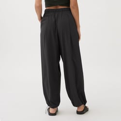 ヨドバシ.com - ダンスキン DANSKIN ヨギクロスワイドパンツ YOGI CLOTH WIDE PANTS DC423105 ブラック(K)  Sサイズ [フィットネス ヨガ パンツ レディース] 通販【全品無料配達】