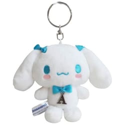 182098-23 サンリオキャラクターズ イニシャルマスコット ぬいぐるみキーホルダー ツインテール シナモロール 【A】 [キャラクターグッズ]
