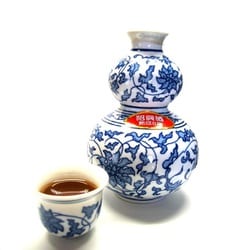 ヨドバシ.com - 興南貿易 紹興老酒 8年景徳鎮壷入り 14度 500ml