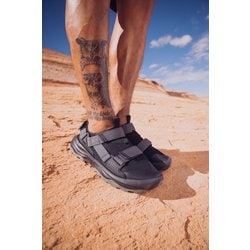 ヨドバシ.com - テバ Teva アウトフロー ユニバーサル OUTFLOW