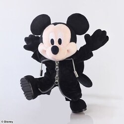 キングダムハーツ　スクウェア・エニックス　アクションドール　王様 Amazon.co.jp: スクウェア・エニックス(SQUARE ENIX) キングダム