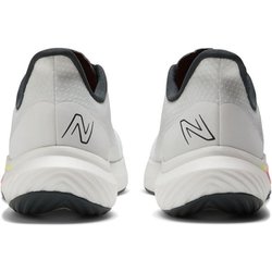 新品　NB ニューバランス　FuelCell Rebel v3 白　24cm New Balance - 新品 NB ニューバランス FuelCell Rebel v3 白