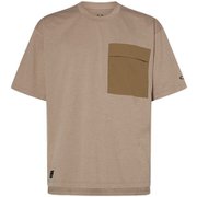Fgl Pe Scratch Tee 3.0 FOA405191 30K Driftwood Sサイズ [アウトドア カットソー メンズ]