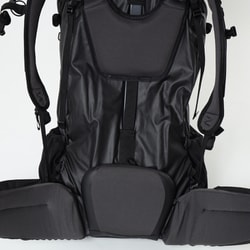 EXPED - EXPED THUNDER 70 ブラック 新品・未使用 Thunder 70 M-L | EXPED | スーツケースのように大きく開く登山