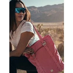 ヨドバシ.com - ディービー Db ザ アーラ 12L トートThe Aera
