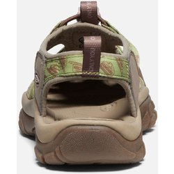 メンズ ニューポート レトロ KEEN × SMOKEY BEAR サンダル 楽天市場】○○ KEEN NEWPORT RETRO SMOKEY BEAR キーン ニュー