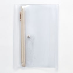 isshoni.ペンケース付ノートカバーPVC A5 Rクリアベージュ N1942