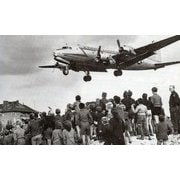 05652 1/72 C-54D スカイマスター 空の架け橋 75th Anniversary [組立式プラスチックモデル]