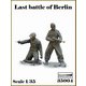 AR35004 1/35 WWII ドイツ ベルリン最後の戦い#4 脱出掩護セット（2体入） [組立式プラスチックモデル]