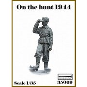 AR35009 1/35 WWII ドイツ 偵察中#2 遠方を視察中の下士官（1体入） [組立式プラスチックモデル]