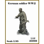 AR35016 1/35 WWII ドイツ軍兵士#2 前方を伺う兵士（1体入） [組立式プラスチックモデル]