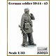 AR35025 1/35 WWII ドイツ軍兵士1944-45#1 タバコを吸う下士官兵（1体入） [組立式プラスチックモデル]