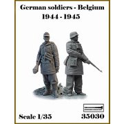 AR35030 1/35 WWII ドイツ ベルギーの戦い1944-1945#3 待機中セット（2体入） [組立式プラスチックモデル]