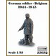 AR35032 1/35 WWII ドイツ ベルギーの戦い1944-1945#5 拳銃を持つ兵士（1体入） [組立式プラスチックモデル]