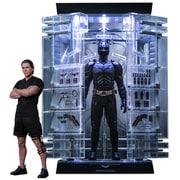 ムービー・マスターピース 1/6スケールフィギュア ダークナイト ライジング バットスーツ格納庫＆ブルース・ウェイン [塗装済完成品フィギュア 全高約430mm]