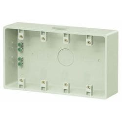 PVR-A4M [露出スイッチボックス コネクタ無 4ヶ用 ミルキーホワイト 1個]