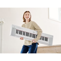 【未使用品】ヤマハ　YAMAHA　電子キーボード NP-15WH ホワイト 在庫あり】 YAMAHA NP-15WH ホワイト キーボード 61鍵盤