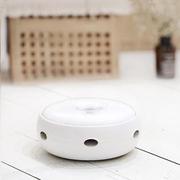 pet-018 [【メーカー正規品】猫 おもちゃ 猫じゃらし 電動 ねこじゃらし 交換用羽毛付き 自動 電池式 ドーナツ型]