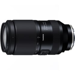 ソニーαEマウント　TAMRON70-180 f2.8 レンズ　極美品