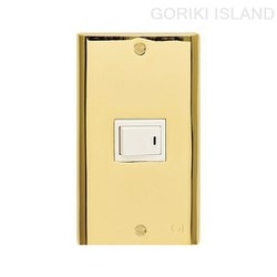 GORIKI ISLAND（ゴーリキアイランド） スイッチプレ-ト PL 01 PVD B 790071
