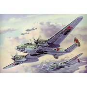 UU72103 1/72 ソ連・Pe-2ペトリヤコフ急降下爆撃機（32生産型） ロケット弾装備 [組立式プラスチックモデル]