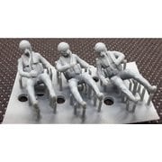 RMA72016 1/72 米軍パイロット w/HGU-55 ヘルメット＆MBU-23 酸素マスク 3体入り [組立式プラスチックモデル]