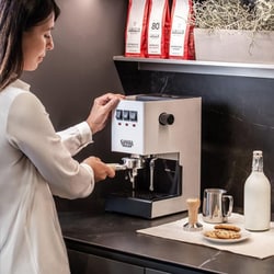 [イカリますよ]Gaggia Classic proガジアクラシックプロ Amazon.co.jp: Gaggia クラシック Evo Pro 手動エスプレッソ