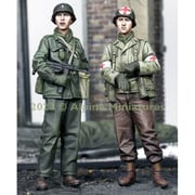 AM35314 1/35 WWII アメリカ陸軍 歩兵と衛生兵 2体セット [組立式プラスチックモデル]