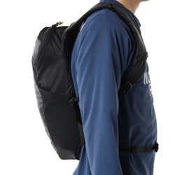 ヨドバシ.com - ザ・ノース・フェイス THE NORTH FACE ワンマイル12 One Mile 12 NM62411 ブラック(K)  [アウトドア ザック 12L] 通販【全品無料配達】