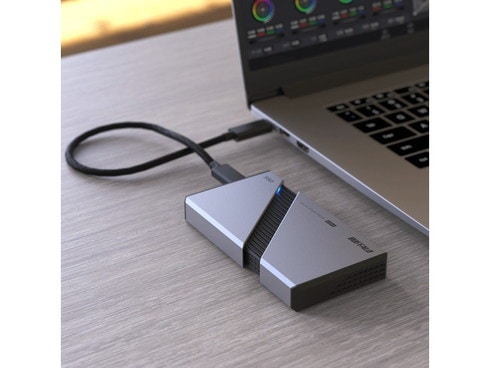 ヨドバシ.com - バッファロー BUFFALO 外付けSSD SSD-PEU4Aシリーズ 1TB USB4（Gen3×2）対応 USB-C接続  ケーブル接続型 冷却ファン搭載 ブラック SSD-PE1.0U4-SA 通販【全品無料配達】