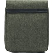 C140004737 [Helioflex Tablet Front Bag（ヘリオフレックス タブレットフロントバッグ） Moss Green]