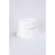 DW02300004 [ロゴバケットハット White Freeサイズ]