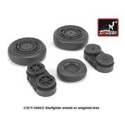 AMRAW32302 1/32 F-104A/C 自重変形ホイール [プラモデル用パーツ]