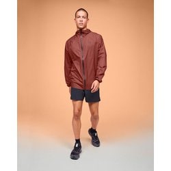 on Ultra Jacket　 色:ルビー　メンズMサイズ 定価29,480円 ヨドバシ.com - オン On ウルトラジャケット Ultra Jacket M