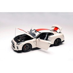 M83501 1/18 日産 GT-R R35 50th Anniversary ブリリアントホワイトパール [ダイキャストミニカー]