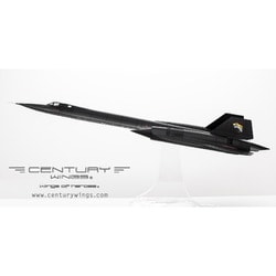 ヨドバシ.com - センチュリーウイングス 001647 1/72 SR-71A ブラックバード アメリカ空軍 第9戦略偵察航空団 1990年  ライト・パターソン空軍基地・オハイオ州 #61-7976 [ダイキャスト飛行機] 通販【全品無料配達】