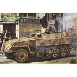 DR6636SP 1/35 WW.II ドイツ軍 Sd.Kfz.250/5 ノイ 装甲観測車 マジックトラック/金属製車幅ポール/Gen2小火器＆装備品パーツ付属 豪華仕様 [組立式プラスチックモデル]