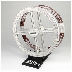 プラモデル　1/2600 宇宙ステーション5 「2001年宇宙の旅」 [MOE2001-6] Amazon.com: Moebius Models 2001 A Space Odyssey - Space