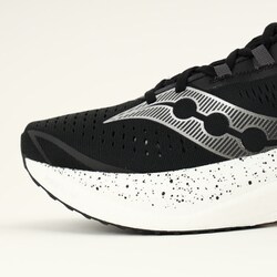 ヨドバシ.com - サッカニー SAUCONY エンドルフィンスピード4