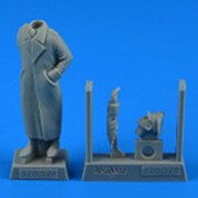 ARB 320178 1/32 WW.II ドイツ空軍将官 （立姿勢） [組立式プラスチックモデル]