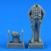 ARB 320179 1/32 WW.II ドイツ空軍パイロット （立姿勢） [組立式プラスチックモデル]