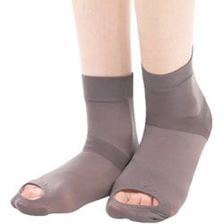 空気が通る つるピカ ソックス グレー 22～28cm