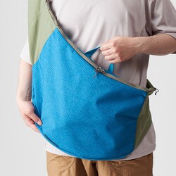 アクシーズクインエレメンツ　風呂敷包みのようなバッグ アクシーズクインエレメンツ AXESQUIN ELEMENTS 風呂敷包みの