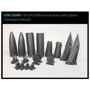 KOM32048 1/32 F-16用 370ガロン増槽w/パイロン（2個入り） [ディテールアップパーツ]