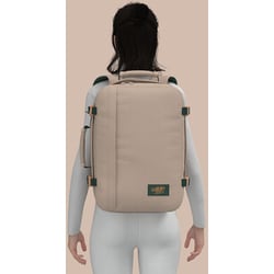 バッグ Cabin Backpack 36L Cebu Sands Classic Backpack & Rucksack - 36L Cebu Sands | CABINZERO